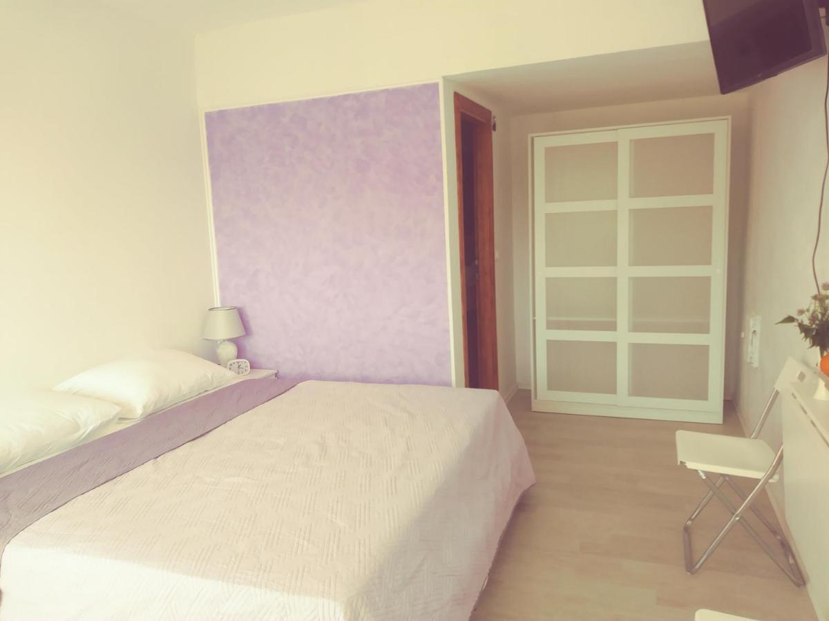דירות סטון Studio Apartman Anita מראה חיצוני תמונה
